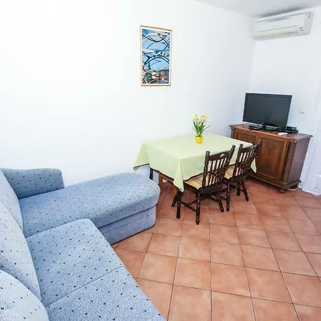 Apartment Ljubica *